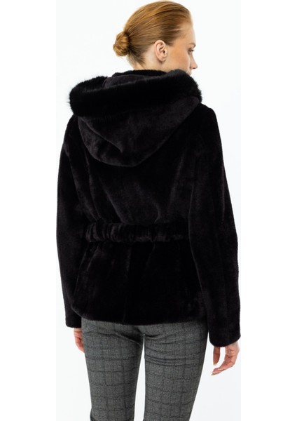 Ekol Beli Kemerli Kapüşonlu Peluş Kaban Siyah modelleri