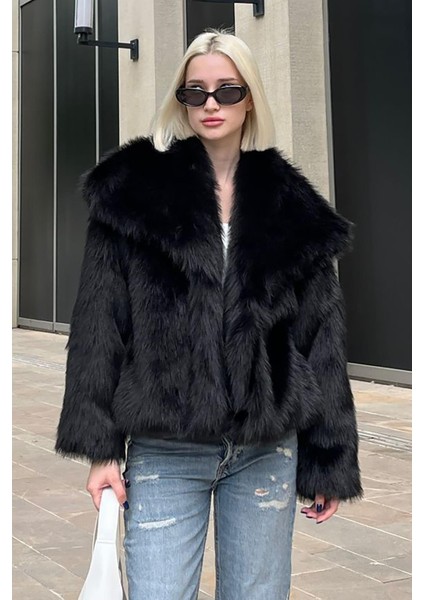 Siyah Yumuşak Dokulu Kadın Kürk Mont MG2204