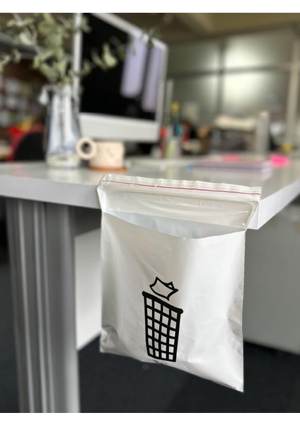 Kendinden Yapışkanlı Sızdırmaz İz Bırakmaz Çift Taraf Aç-Kapa Bantlı Çöp Torbası 15 Adet 25x25+5Cm indirimleri