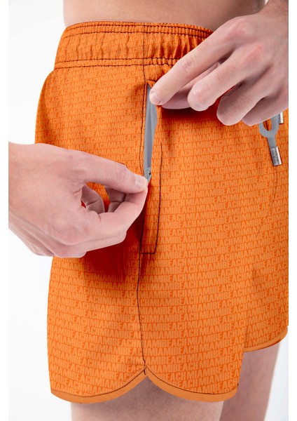 Turuncu Yazı Desenli Erkek Mini Boy Mayo Deniz Şortu fırsatları