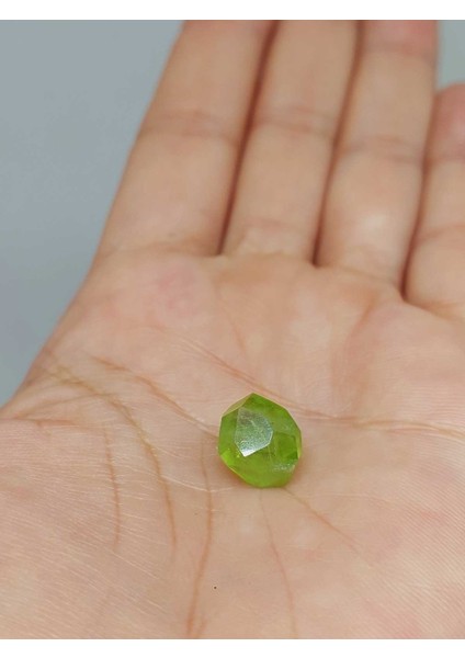 Peridot (Zebercet) Taşı Otantik Doğal Kesim (Ortalama 9 Karat) (55600) fırsatları