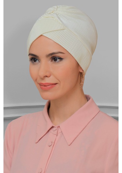 Krem Pratik Hazır Geçmeli Tesettür Bone Fukuro Piliseli Çapraz Büzgülü 1822_40