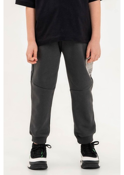 Fileli Cep Lastikli Bel ve Paça Erkek Çocuk Eşofman Altı modelleri