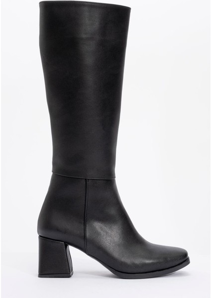 Küt Burunlu Ökçeli Kadın Çizme SİYAH CİLT fiyatları