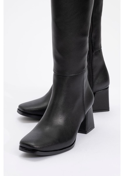 Küt Burunlu Ökçeli Kadın Çizme SİYAH CİLT indirimleri