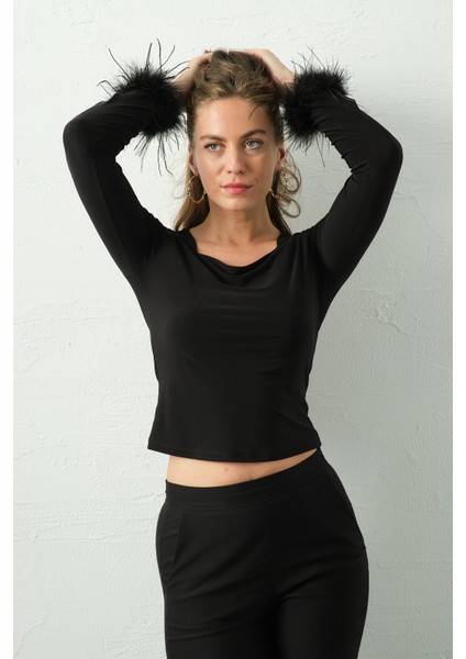 Kol Ucu Peluş Tüylü Bodycorn Bluz modelleri