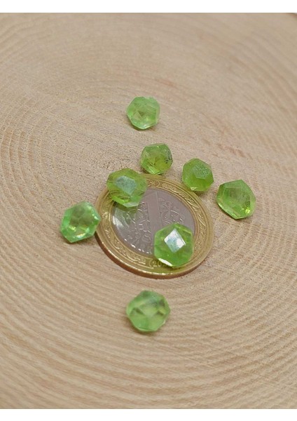 Peridot (Zebercet) Taşı Otantik Doğal Kesim (Ortalama 4 Karat) (55634) modelleri