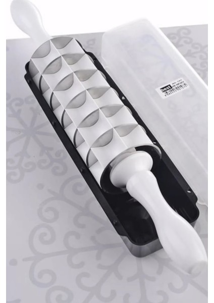 Çelik 7 Bıçaklı Pratik Mantımatik, Hamur Mantı Kesici, Şekillendirici Merdane