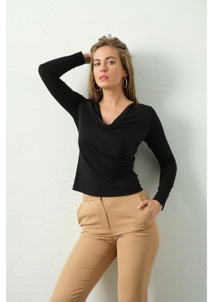 Dökümlü Yakalı Bodycorn Bluz indirimleri