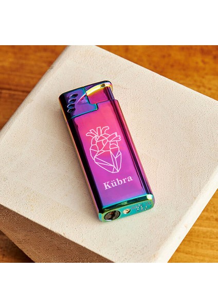 Kişiye Özel Isimli ve Kutulu Gazlı Rüzgara Dayanıklı Police Çakmak Pembe Çakmak Kalp Baskılı