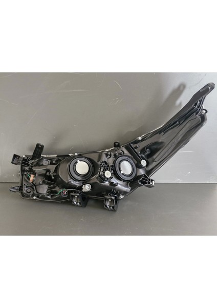 Toyota Corolla Sağ Ön Far Ledli Nikelaj Çıtalı Sıfır 2013-2016 fiyatları