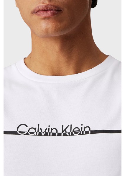Pamuklu Regular Fit Bisiklet Yaka Logolu T Shirt K10K113802YAF Erkek T Shirt K10K113802 Yaf fırsatları