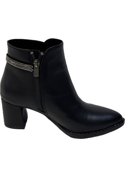 Sivri Burun Taş Detaylı Kısa Boy Bayan Klasik Bot fiyatları