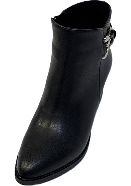 Sivri Burun Taş Detaylı Kısa Boy Bayan Klasik Bot fırsatları