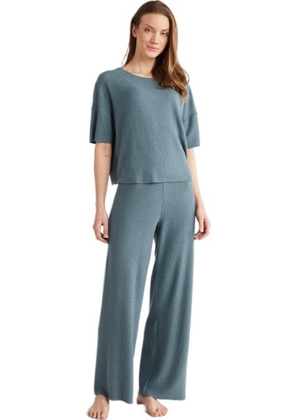 Yumuşak Dokulu Sabahlıklı Üçlü Kadın Pijama Takım 9529 modelleri