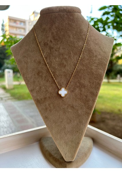 Çelik Gold Beyaz Mineli 4 Yapraklı Yonca Kolye fiyatları