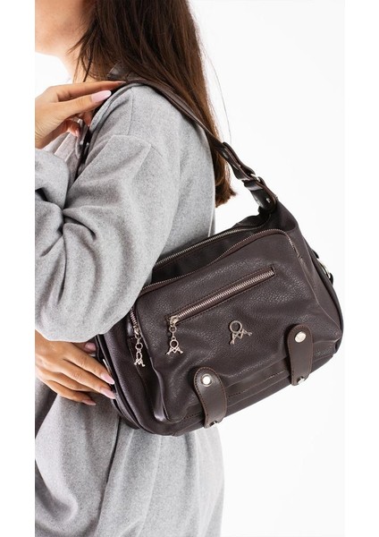 Kadın Postacı Çanta Çapraz Askılı Vegan Deri Omuz Çantası 32*22 cm Suni Deri Mega Bag modelleri