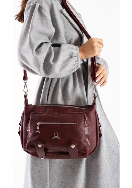 Kadın Postacı Çanta Çapraz Askılı Vegan Deri Omuz Çantası 32*22 cm Suni Deri Mega Bag fiyatları