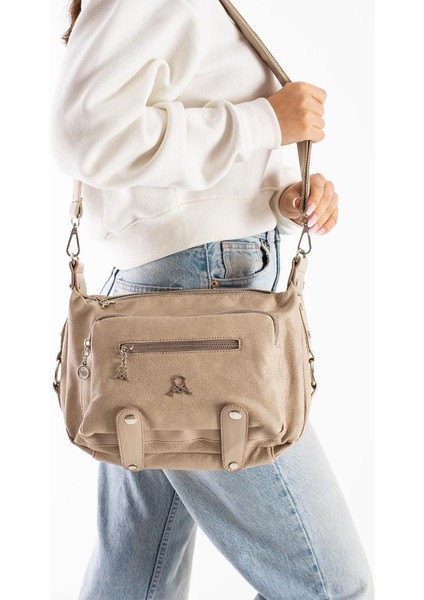Kadın Postacı Çanta Çapraz Askılı Vegan Deri Omuz Çantası 32*22 cm Suni Deri Mega Bag fiyatları