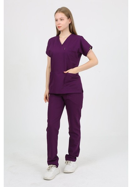 Daisy V Yaka Mürdüm Unisex Uniforma (Likralı) S - Takım - Hayır Isim Yazılmasın