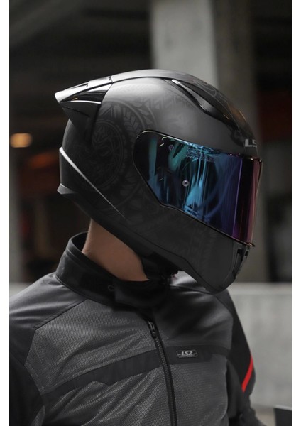 Rapıd 2 Race Takaroa Mat Siyah Kask + Spoiler indirimleri