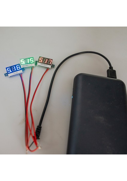 0.36 Inç Dc 2.5-40V 3 Haneli Voltaj Panel Metre LED Renk Mavi (Yurt Dışından) modelleri