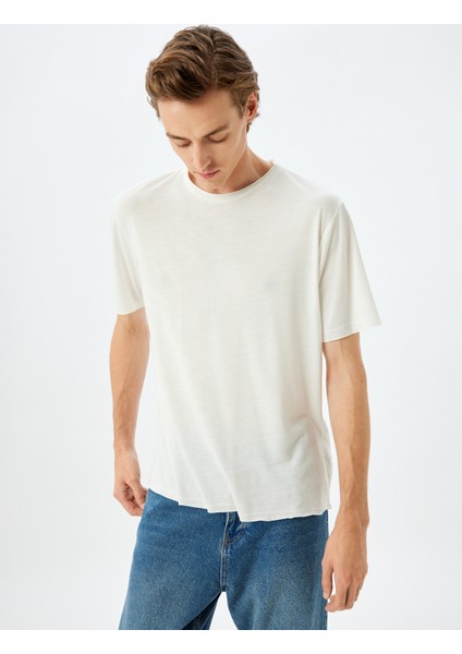 Kısa Kollu Bisiklet Yaka Viskon Karışımlı Basic T-Shirt