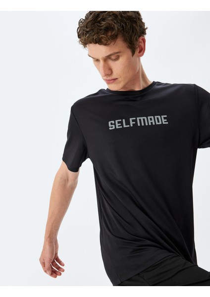 Kısa Kollu Bisiklet Yaka Slogan Baskılı Spor T-Shirt