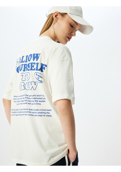 Oversize Arkası Baskılı Bisiklet Yaka Pamuklu Kısa Kollu T-Shirt