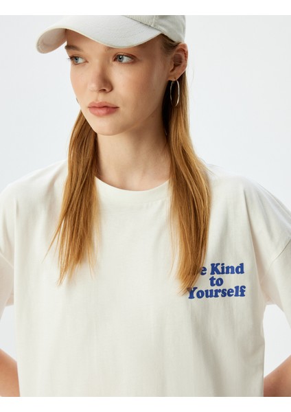 Oversize Arkası Baskılı Bisiklet Yaka Pamuklu Kısa Kollu T-Shirt fiyatları