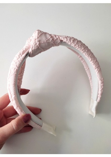 Pembe Çiçek Desenli Düğüm Saç Bandı Taç fiyatları