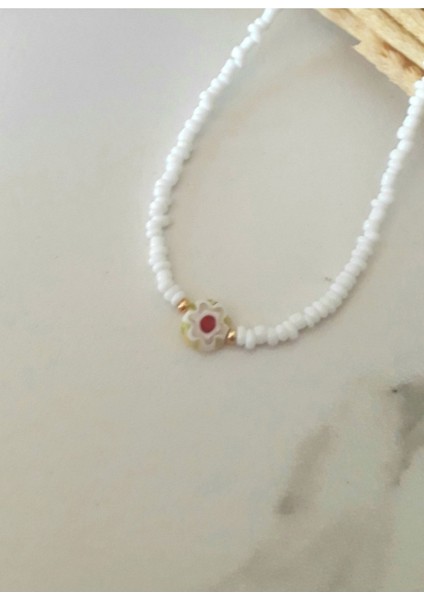 Kadın Beyaz Kum Boncuklu Sarı Kırmızı Benekli Murano Kolye modelleri