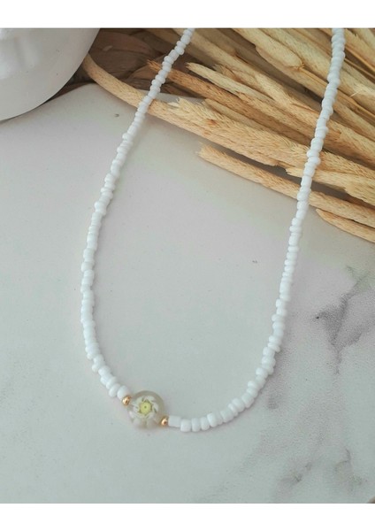 Kadın Beyaz Kum Boncuklu Beyaz Murano Kolye