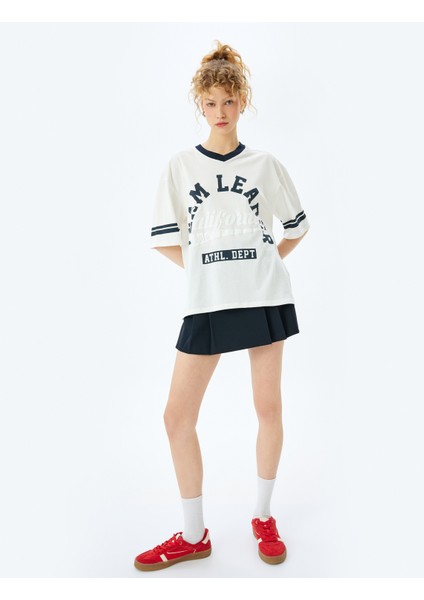 Kolej Baskılı Pamuklu V Yaka Oversize Biyeli T-Shirt