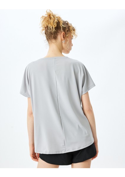 Bisiklet Yaka Baskılı Rahat Kesim Kısa Kollu Spor T-Shirt fırsatları