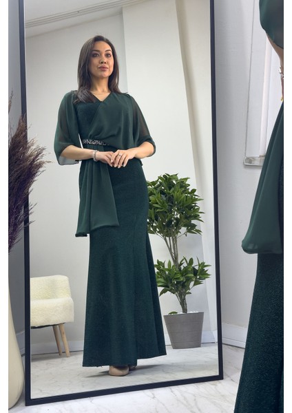 Zümrüt Yeşili Taş Detaylı Volan Kol Simli Abiye Elbise modelleri