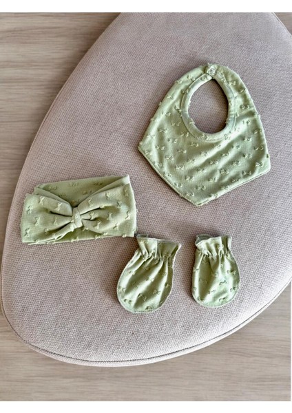 Bebek Kız Giyim 0-3 Ay Fiyonk Detaylı 5li Set modelleri