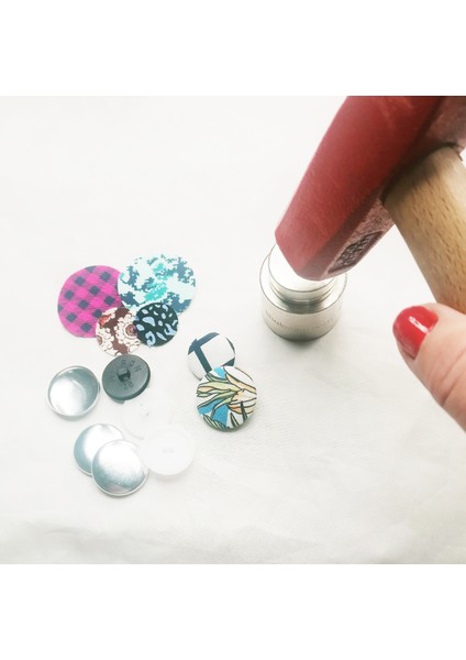 KLİNKSHOP Kumaş Kaplamalı Düğme 20 Boy 12,50 mm Kendin Yap Kiti, Gömlek,elbise ve Giyim Için Çekiçle Uygulama Aparatları ve 100 Adet Kapsol Düğme Takım