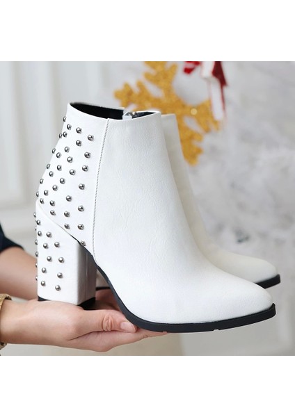 Yoont Beyaz Cilt Topuklu Bot fırsatları