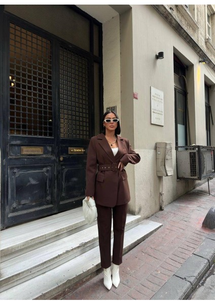 Kadın Kemerli Blazer Ceket