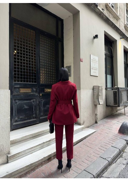 Kadın Kemerli Blazer Ceket