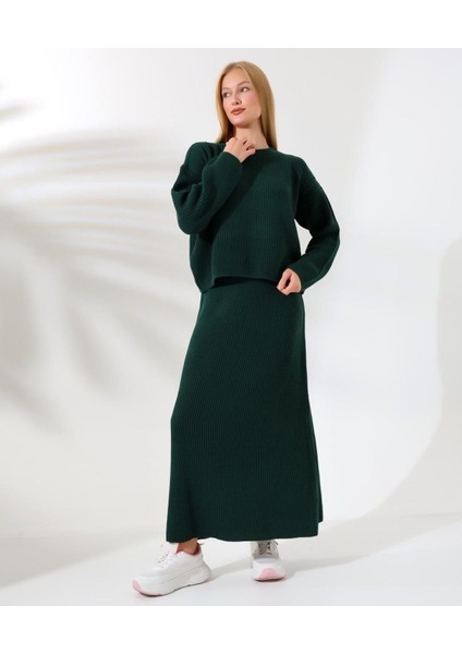 Kadın Kışlık Beli Lastikli Etek Bisiklet Yaka Kazak Triko Takım