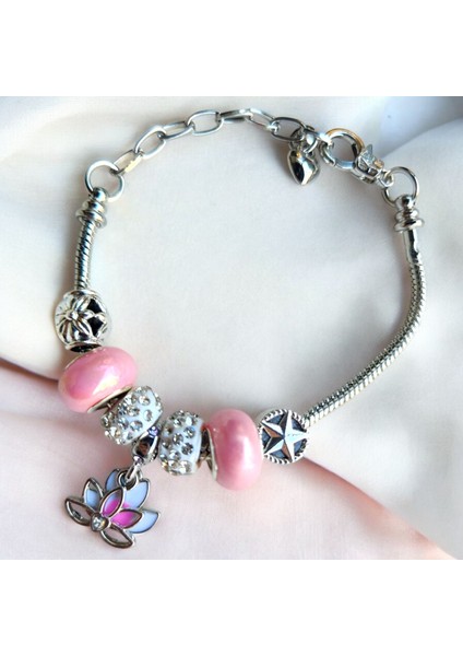 - Pembe Lotus’un Zarafeti Charm Bileklik