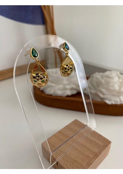 Kaplan Figür Çelik Küpe indirimleri