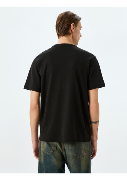 Bisiklet Yaka Kısa Kollu Cepli Pamuklu Basic T-Shirt