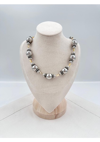 Silver Taş Detaylı Topçuk Kolye