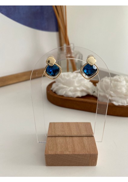 Lacivert Taş Detaylı Gümüş Küpe modelleri