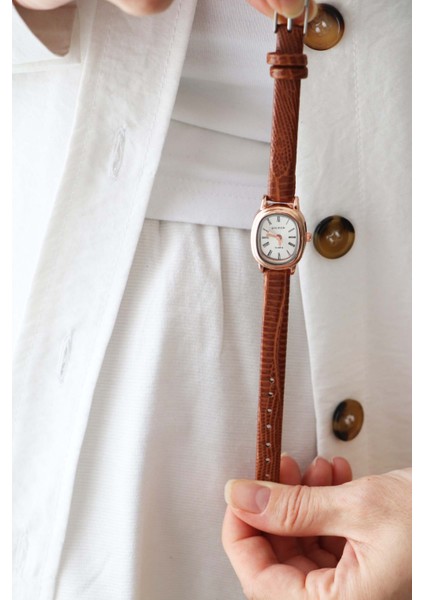 Kahverengi, Siyah Kadın Deri Kordon Rose Gold Yeni Sezon Vintage Kol Saati fiyatları