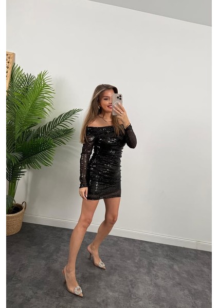 Madonna Yaka Payetli Drapeli Mini Elbise Yılbaşı Elbise