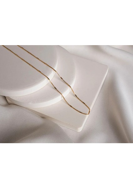 Altın Silindir Küp Zincir Kolye